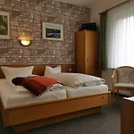 Am 3*